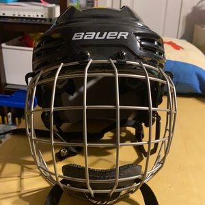 Hockey helmet